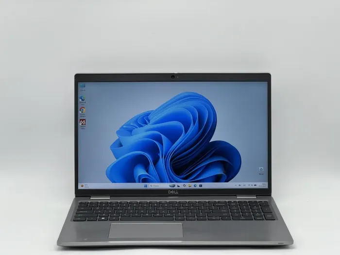 Ноутбук Dell Latitude 5520, i5-1145G7, 16 GB, 240 GB, Intel Iris Xe Graphics, 1920x1080, IPS [SH2601258] БУ - зображення 1