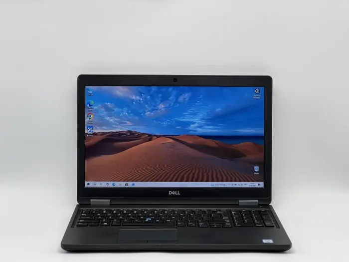 Ноутбук Dell Latitude 5590, i5-7300U, 8 GB, 120 GB, Intel HD Graphics 620, 1366x768, TN [SH2605896] БУ - зображення 1