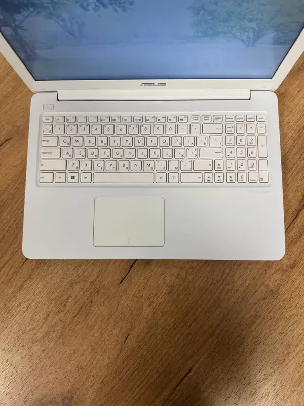 Ультрабук Б-клас Asus VivoBook E502NA White / 15.6" (1920x1080) TN / Intel Pentium N4200 (4 ядра по 1.1 - 2.5 GHz) / 4 GB DDR4 / 500 GB HDD / Intel HD Graphics 505 б/в - зображення 7
