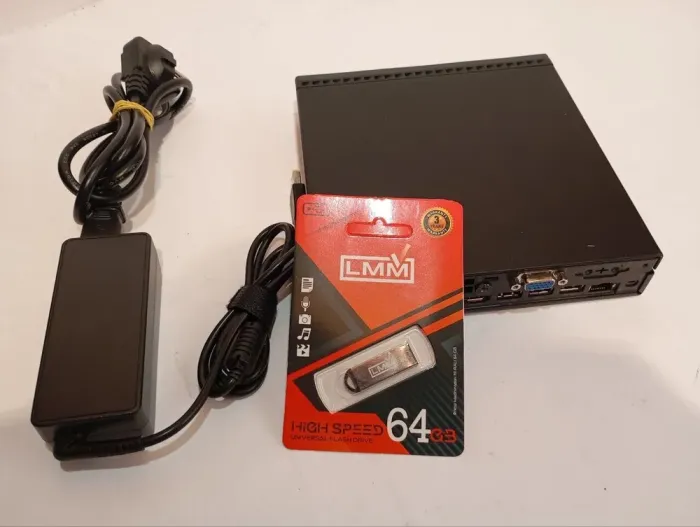 Неттоп Lenovo ThinkCentre M70q USFF / Intel Celeron G5905T (2 ядра по 3.3 GHz) / 4 GB DDR4 / 128 GB SSD + 750 GB HDD / Intel UHD Graphics 610 б/в - зображення 6