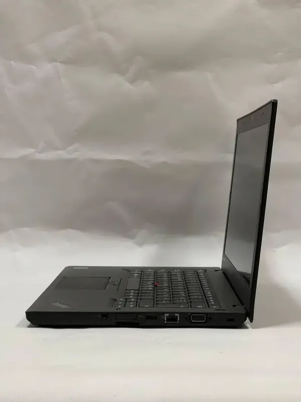 Ноутбук Lenovo ThinkPad T450 / 14" (1600x900) TN / Intel Core i5-5300U (2 (4) ядра по 2.3 - 2.9 GHz) / 8 GB DDR3 / 256 GB SSD / Intel HD Graphics 5500 / WebCam / VGA б/в - зображення 6