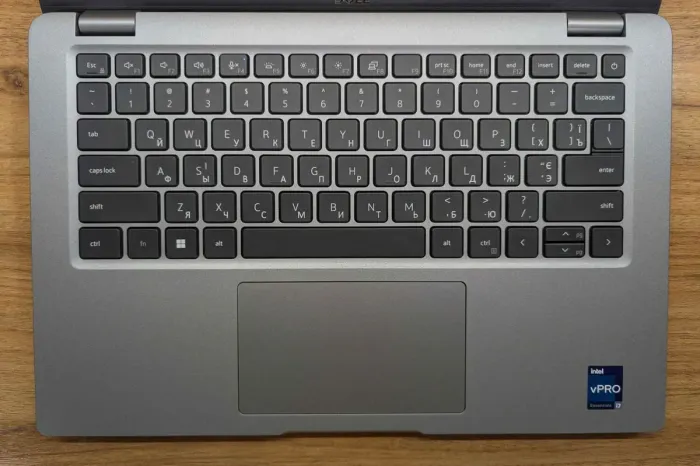 Ультрабук Dell Latitude 5440 / 14" (1920x1080) IPS / Intel Core i7-1355U (10 (12) ядер по 3.7 - 5.0 GHz) / 16 GB DDR4 / 512 GB SSD / Intel Iris Xe Graphics / WebCam / HDMI / Windows 11 б/в - зображення 3