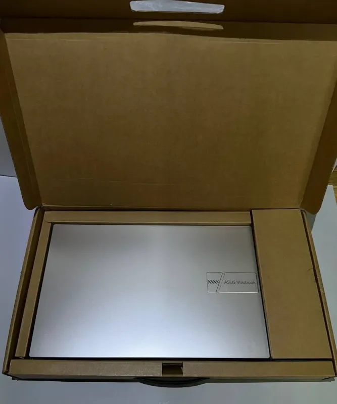 Ультрабук ASUS F1504ZA-SB55 Vivobook / 15.6" (1920x1080) IPS / Intel Core i5-1235u (10 (12) ядер по 3.3 - 4.4 GHz) / 12 GB DDR4 / 512 GB SSD / Intel Iris Xe Graphics / WebCam - зображення 4