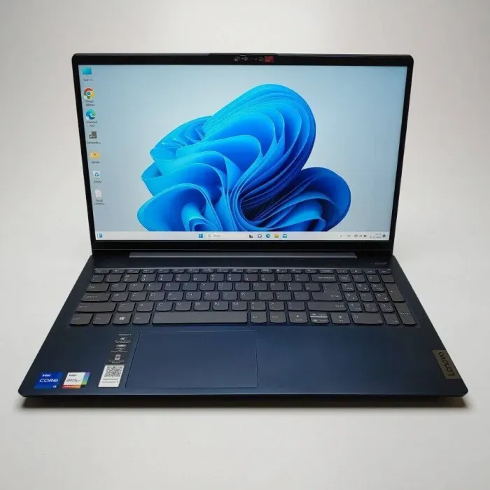 Ультрабук Lenovo IdeaPad 5 15ITL05 / 15.6" IPS Touch / Intel Core i5-1135G7 (4(8) ядра по 2.4-4.2 GHz) / 8GB DDR4 / 480GB SSD / Iris X Graphics / WebCam / Win 11 Home б/в - зображення 2