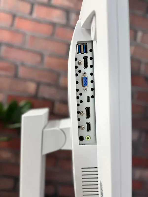 Монітор Fujitsu P24-9T / 24" (1920x1080) IPS / VGA, HDMI, DisplayPort, USB-Type-C, USB-Hub, Audio / Вбудовані колонки 2x 2W / VESA 100x100 б/в - зображення 9