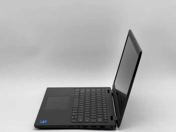 Ультрабук Dell Latitude 3420 / 14" (1920x1080) IPS / Intel Core i5-1135G7 (4 (8) ядра по 2.4 - 4.2 GHz) / 8 GB DDR4 / 240 GB SSD / Intel Iris Xe Graphics / WebCam б/в - зображення 4