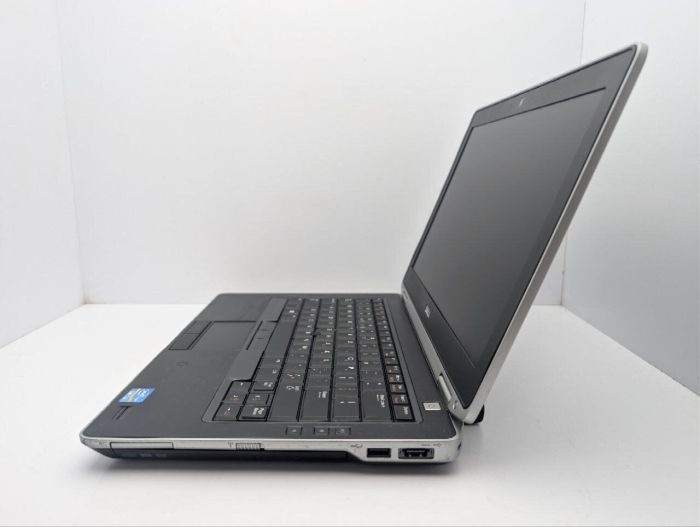 Ноутбук Dell Latitude E6330 / 13.3" (1366x768) TN / Intel Core i5-3320M (2 (4) ядра по 2.6 - 3.3 GHz) / 8 GB DDR3 / 500 GB HDD / Intel HD Graphics 4000 / DVD-ROM б/в - зображення 5