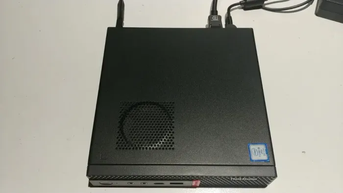 Неттоп Lenovo ThinkStation P330 Tiny USFF / Intel Core i9-9900T (8 (16) ядер по 2.1 - 4.4 GHz) / 16 GB DDR4 / 512 GB SSD / nVidia Quadro P620, 2 GB GDDR5X, 128-bit / WI-FI / Windows 11 +  Блок живлення у комплекті б/в - зображення 9