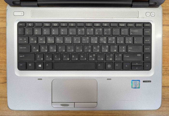 Ноутбук Б-клас HP ProBook 640 G2 / 14" (1920x1080) IPS / Intel Core i7-6600U (2 (4) ядра по 2.6 - 3.4 GHz) / 8 GB DDR4 / 500 GB HDD / Intel HD Graphics 520 / WebCam / Fingerprint / Windows 10 б/в - зображення 4