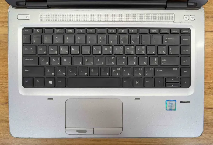 Ноутбук Б-клас HP ProBook 640 G2 / 14" (1920x1080) IPS / Intel Core i7-6600U (2 (4) ядра по 2.6 - 3.4 GHz) / 8 GB DDR4 / 500 GB HDD / Intel HD Graphics 520 / WebCam / Fingerprint / Windows 10 б/в - зображення 4