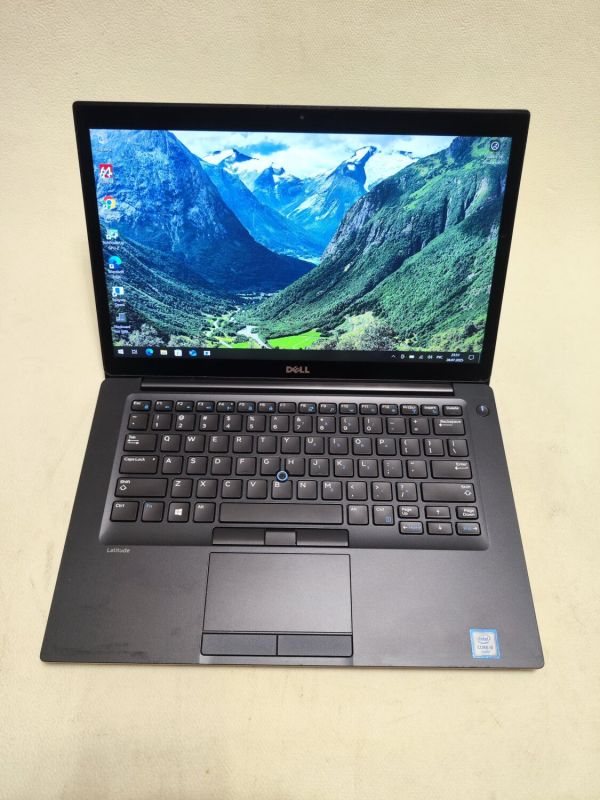 Ноутбук Dell Latitude 7480 / 14" (1920x1080) IPS Touch / Intel Core i5-6300U (2 (4) ядра по 2.4 - 3.0 GHz) / 8 GB DDR4 / 256 GB SSD / Intel HD Graphics 520 / WebCam б/в - зображення 2