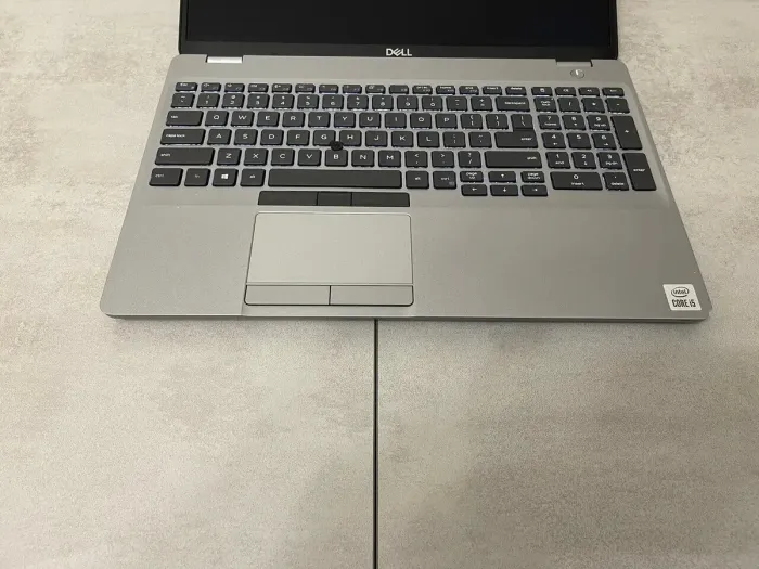 Ноутбук Dell Latitude 5510 / 15.6" (1920x1080) IPS / Intel Core i5-10210U (4 (8) ядра по 1.6 - 4.2 GHz) / 16 GB DDR4 / 256 GB SSD M.2 / Intel UHD Graphics / WebCam / USB 3.2 / HDMI б/в - зображення 6