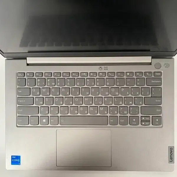 Ультрабук Lenovo ThinkBook 14 G2 / 14" (1920x1080) IPS / Intel Core i5-1135G7 (4 (8) ядра по 2.4 - 4.2 GHz) / 16 GB DDR4 / 512 GB SSD / Intel Iris Xe Graphics / WebCam / TouchID б/в - зображення 3