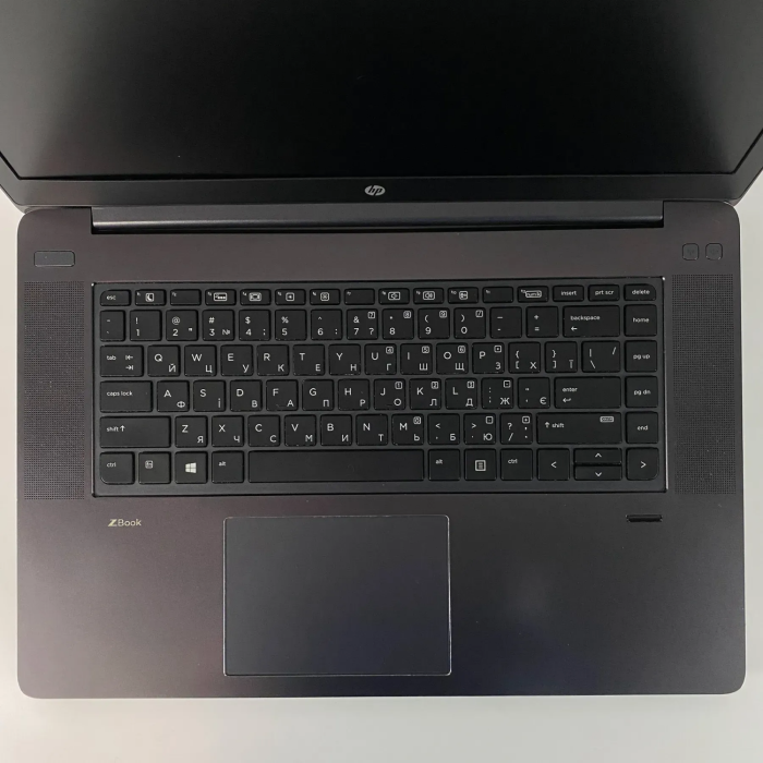 Мобільна робоча станція Б-класу HP zBook Studio G3 / 15,6" (1920x1080) IPS / Intel Core i7-6820HQ (4 (8) ядра по 2,7 - 3,6 ГГц) / 16 ГБ DDR4 / 512 ГБ SSD / nVidia Quadro M1000M, 4 ГБ GDDR5, 128-біт / WebCam / TouchID б/в - зображення 3