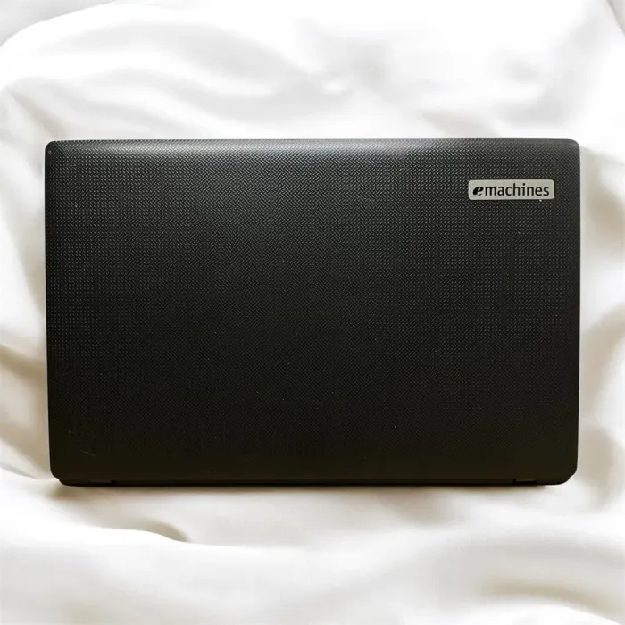 Ноутбук Б-клас Acer eMachines E729 / 15.6" (1366x768) TN / Intel Pentium P6200 (2 ядра по 2.13 GHz) / 4 GB DDR3 / 120 GB SSD / Intel HD Graphics 3000 / WebCam б/в - зображення 7