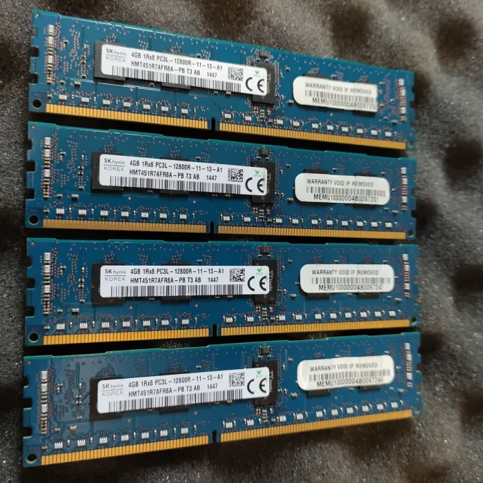 Комплект: Серверна оперативна пам'ять Hynix / 16 GB (4x4 GB) / 1Rx8 PC3L-12800R / DDR3 ECC / 1600 MHz б/в - зображення 3
