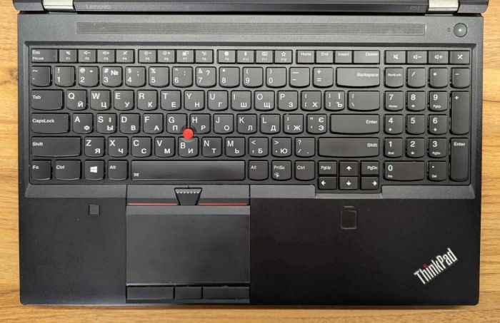 Мобільна робоча станція Lenovo ThinkPad P51 / 15.6" (1920x1080) IPS / Intel Core i7-7820HQ (4 (8) ядра по 2.9 - 3.9 GHz) / 16 GB DDR4 / 512 GB SSD / nVidia Quadro M2200, 4 GB GDDR5, 128-bit / WebCam / Fingerprint / Windows 10 б/в - зображення 3