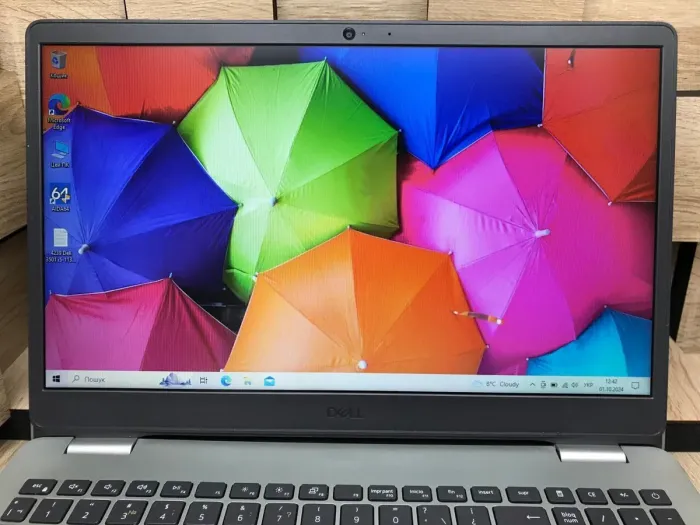 Ноутбук Б-клас Dell Inspiron 3501 / 15.6" (1366x768) TN / Intel Core i5-1135G7 (4 (8) ядра по 2.4 - 4.2 GHz) / 8 GB DDR4 / 192 GB SSD / Intel Iris Xe Graphics / WebCam б/в - зображення 3