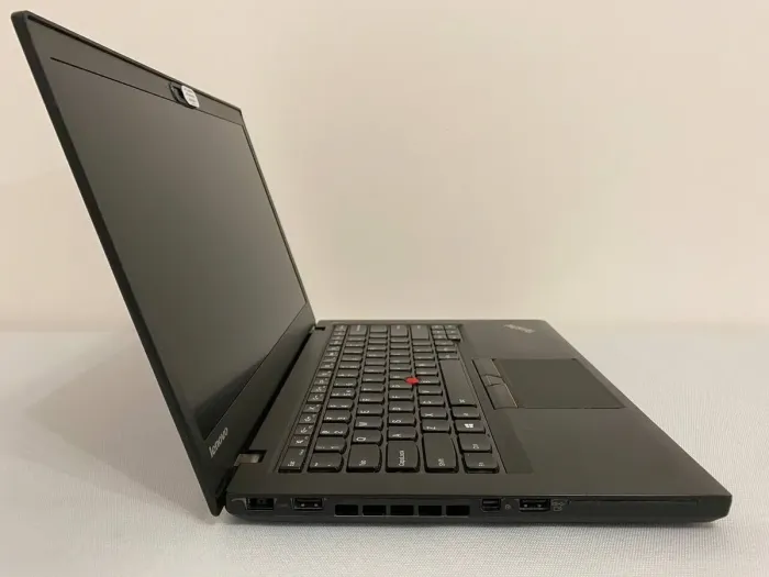 Ноутбук Б-клас Lenovo ThinkPad T450s / 14" (1600x900) TN / Intel Core i5-5300U (2 (4) ядра по 2.3 - 2.9 GHz) / 12 GB DDR3 / 240 GB SSD / Intel HD Graphics 5500 / WebCam / Два АКБ б/в - зображення 6