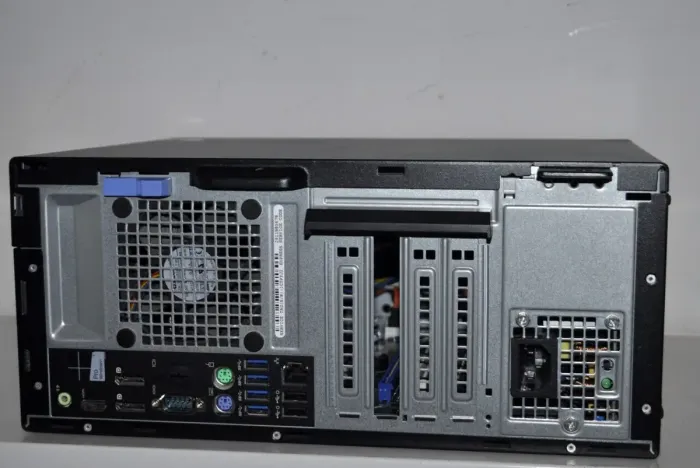 Комп'ютер Dell OptiPlex 5040 Tower / Intel Core i5-6500 (4 ядра по 3.2 - 3.6 GHz) / 8 GB DDR3 / 120 GB SSD / Intel HD Graphics 530 / DVD-ROM / Windows 11 Pro б/в - зображення 6