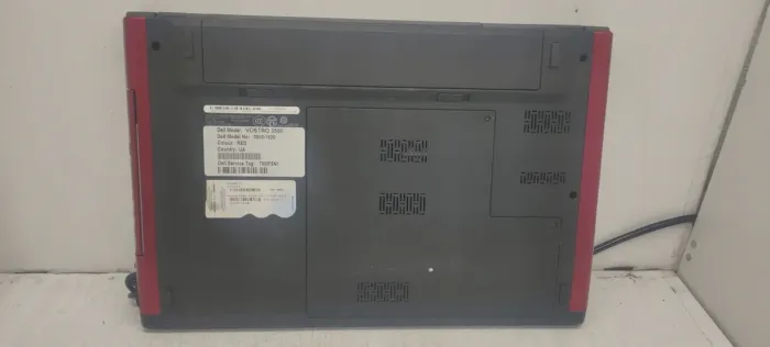 Ноутбук Dell Vostro 3500 / 15.6" (1366x768) TN / Intel Core i3-350M (2 (4) ядра по 2.26 GHz) / 4 GB DDR3 / 320 GB HDD / Intel HD Graphics / WebCam б/в - зображення 7