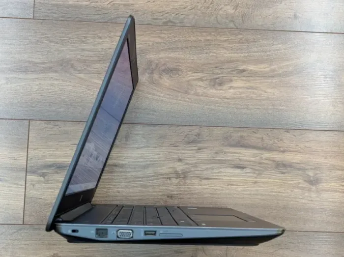 Мобільна робоча станція HP zBook Studio G3 / 15.6" (1920x1080) TN / Intel Core i7-6820HQ (4 (8) ядра по 2.7 - 3.6 GHz) / 16 GB DDR4 / 512 GB SSD / nVidia Quadro M1000M, 4 GB GDDR5, 128-bit / WebCam б/в - зображення 4