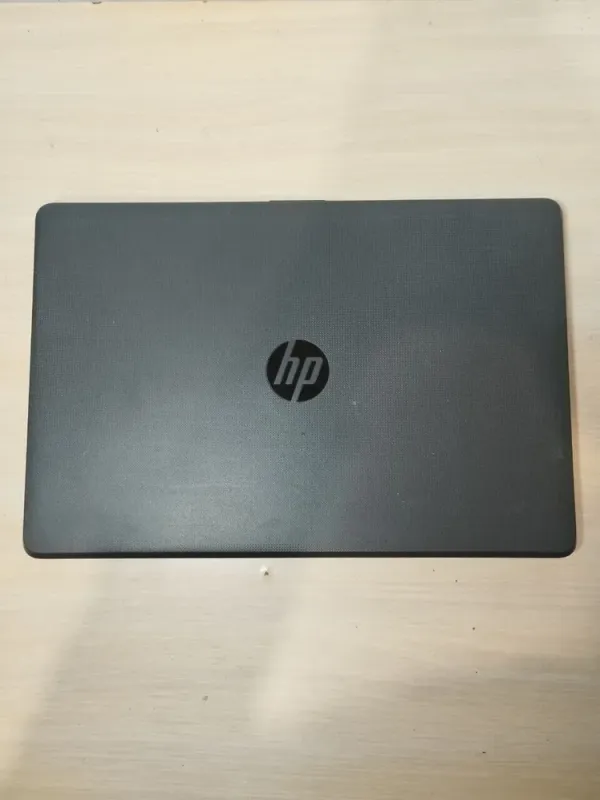 Ноутбук HP 250 G6 / 15.6" (1920x1080) TN / Intel Core i5-7200U (2 (4) ядра по 2.5 - 3.1 GHz) / 8 GB DDR4 / 240 GB SSD M.2 / Intel HD Graphics 620 / WebCam б/в - зображення 6