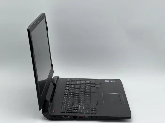 Ігровий ноутбук Б-клас HP Omen 15-ce198wm / 15.6" (1920x1080) IPS / Intel Core i7-8750H (6 (12) ядер по 2.2 - 4.1 GHz) / 16 GB DDR4 / 960 GB SSD / nVidia GeForce GTX 1060, 6 GB GDDR5, 192-bit / WebCam б/в - зображення 5