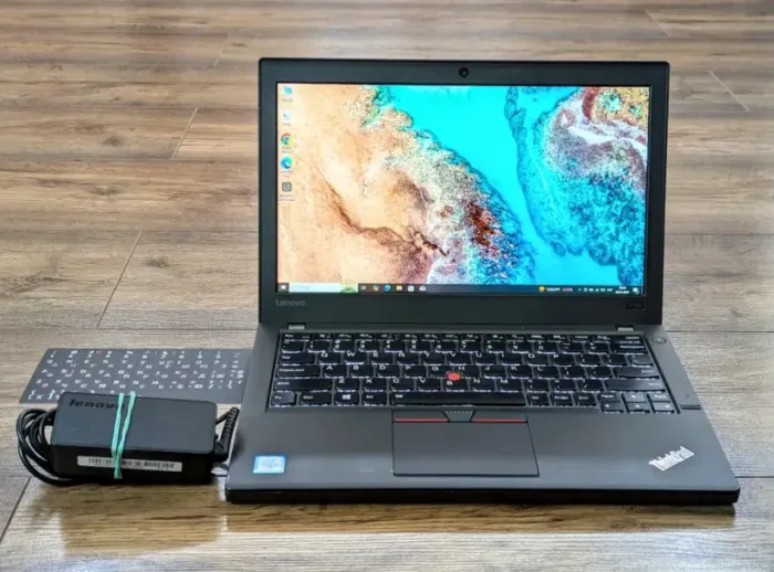 Нетбук Lenovo ThinkPad X260 / 12.5" (1920x1080) IPS / Intel Core i5-6300U (2 (4) ядра по 2.4 - 3.0 GHz) / 8 GB DDR4 / 128 GB SSD / Intel HD Graphics 520 / WebCam б/в - зображення 2