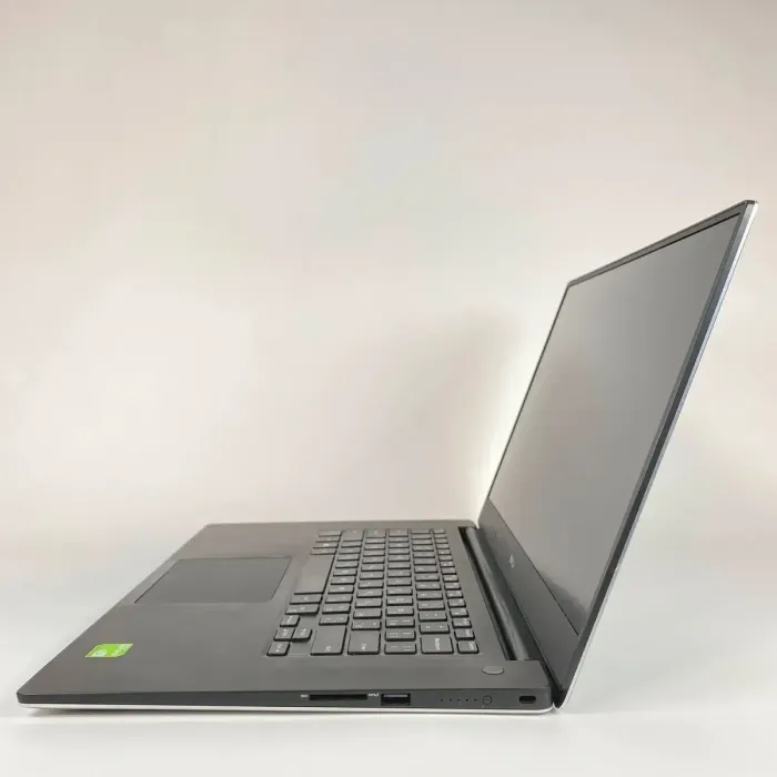 Ігровий ноутбук Б-класу Dell XPS 15 9550 / 15,6" (1920x1080) IPS / Intel Core i5-6300HQ (4 ядра по 2,3 - 3,2 ГГц) / 16 ГБ DDR4 / 512 ГБ SSD / nVidia GeForce GTX 960M, 2 ГБ GDDR5, 128-біт / HDMI б/в - зображення 5