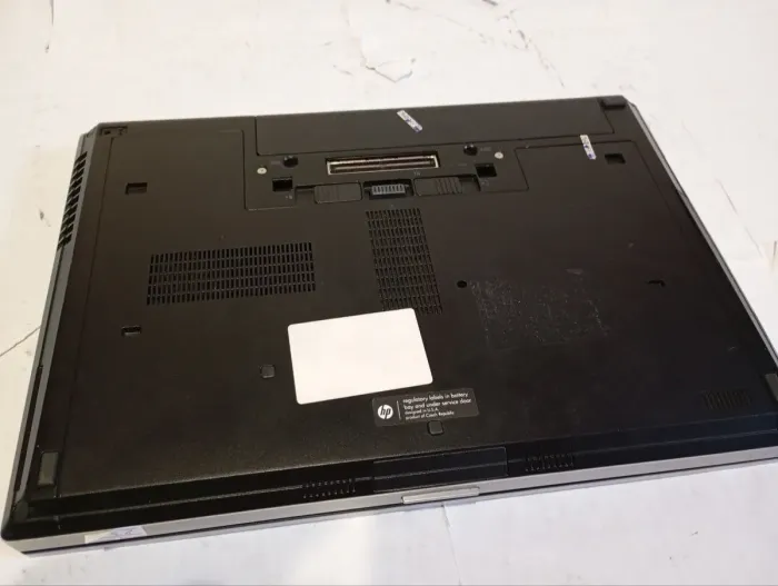 Ноутбук Б-клас HP EliteBook 8460P / 14" (1366x768) TN / Intel Core i5-2540M (2 (4) ядра по 2.6 - 3.3 GHz) / 8 GB DDR3 / 250 GB HDD / Intel HD Graphics 3000 / WebCam / DVD-ROM б/в - зображення 9