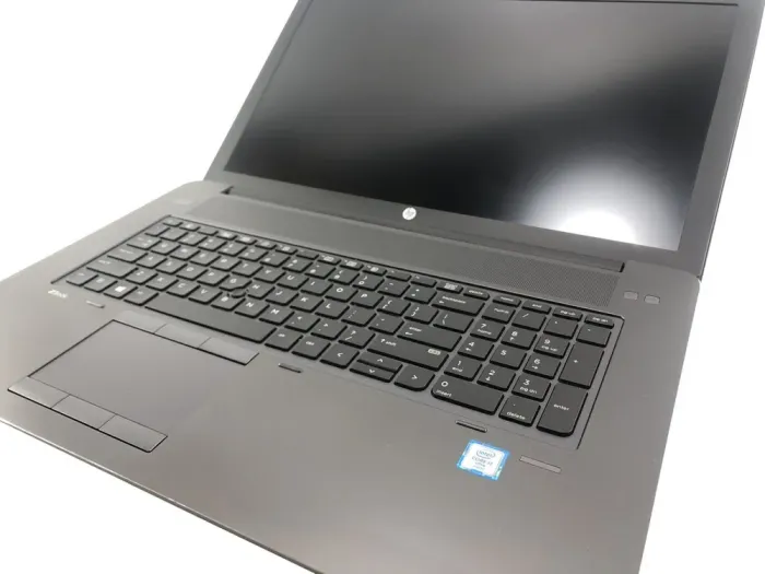 Мобільна робоча станція HP ZBook 17 G3 / 17.3" (1920x1080) IPS / Intel Core i7-6820HQ (4 (8) ядра по 2.7 - 3.6 GHz) / 16 GB DDR4 / 240 GB SSD / nVidia Quadro M3000M, 4 GB GDDR5, 256-bit / WebCam б/в - зображення 3