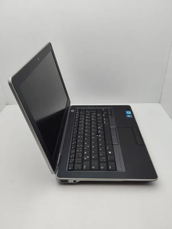 Ноутбук Dell Latitude E6330 / 14" (1366x768) TN / Intel Core i5-3320M (2 (4) ядра по 2.6 - 3.3 GHz) / 6 GB DDR3 / 120 GB SSD / Intel HD Graphics 4000 / WebCam б/в - зображення 5