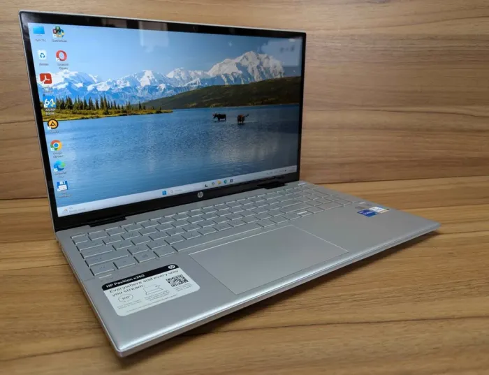 Ноутбук-трансформер Б-клас HP Pavilion x360 15-er0051nr / 15.6" (1920x1080) IPS Touch / Intel Core i5-1135G7 (4 (8) ядра по 2.4 - 4.2 GHz) / 8 GB DDR4 / 512 GB SSD / Intel Iris Xe Graphics / WebCam / TouchID / Windows 11 б/в - зображення 4