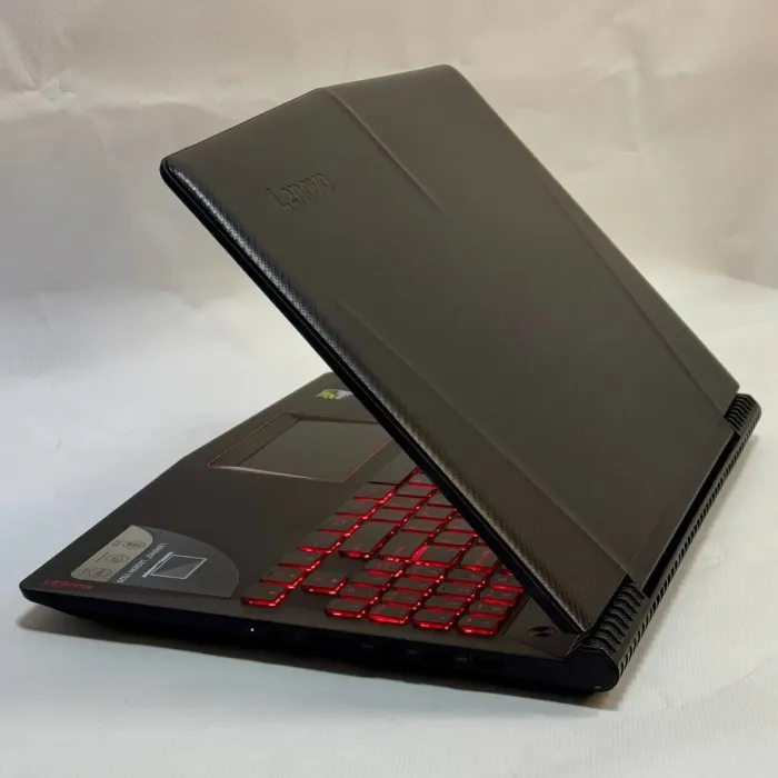 Ігровий ноутбук Lenovo Legion Y520-15IKBN / 15.6" (1920x1080) IPS / Intel Core i7-7700HQ (4 (8) ядра по 2.8 - 3.8 GHz) / 16 GB DDR4 / 512 GB SSD M.2 + 500 GB HDD / nVidia GeForce GTX 1050 Ti, 4 GB GDDR5, 128-bit / WebCam б/в - зображення 7