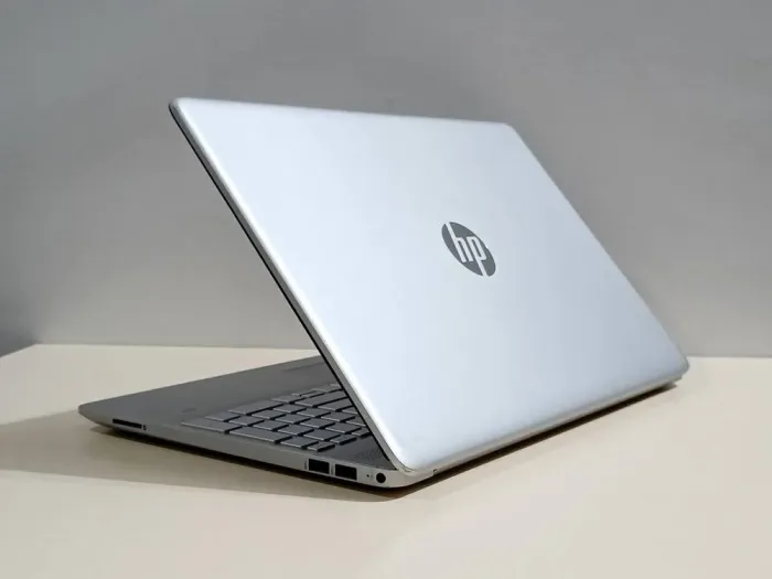 Ультрабук Б-клас HP Laptop 15-dw3033dx / 15.6" (1920x1080) IPS / Intel Core i3-1115G4 (2 (4) ядра по 4.1 GHz) / 16 GB DDR4 / 256 GB SSD / Intel UHD Graphics / WebCam / Windows 11 Pro б/в - зображення 7