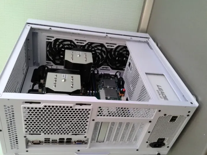 Сервер Mid Vinga Tower / 2x Intel Xeon E5-2699 v4 (18 (36) ядер по 2.2 - 3.6 GHz) / 128 GB DDR4 / 1 TB HDD / 1000W б/в - зображення 23