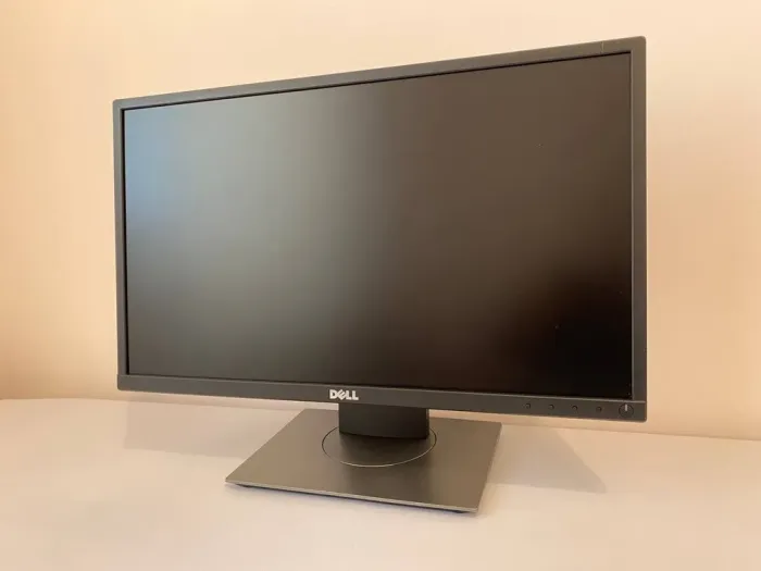 Монітор Dell P2217H / 22" (1920x1080) IPS / 2x USB 2.0, 2x USB 3.0, 1x VGA, 1x HDMI, 1x DisplayPort / VESA 100x100 б/в - зображення 3
