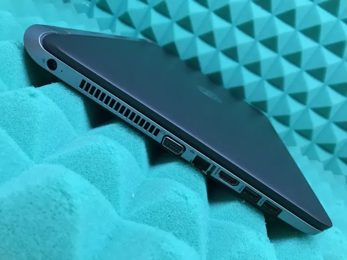 Ноутбук Б клас HP ProBook 450 G2 / 15.6" (1366x768) TN / Intel Core i3-5005U (2 (4) ядра по 2.0 GHz) / 4 GB DDR3 / 128 GB SSD / Intel HD Graphics 5500 / WebCam / USB 3.0 / DVD-RW / HDMI б/в - зображення 7