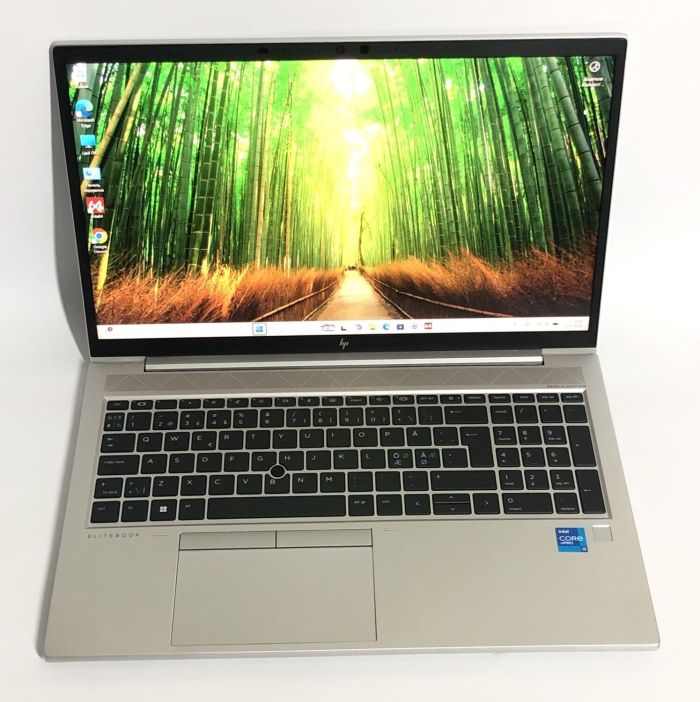 Ігровий ультрабук Б-класу HP EliteBook 850 G8 / 15,6" (1920x1080) IPS / Intel Core i5-1145G7 (4 (8) ядра по 2,6 - 4,4 ГГц) / 16 ГБ DDR4 / 256 ГБ SSD / nVidia GeForce MX450, 2 ГБ GDDR6, 64-біт / WebCam / Win 11 Pro б/в - изображение 2