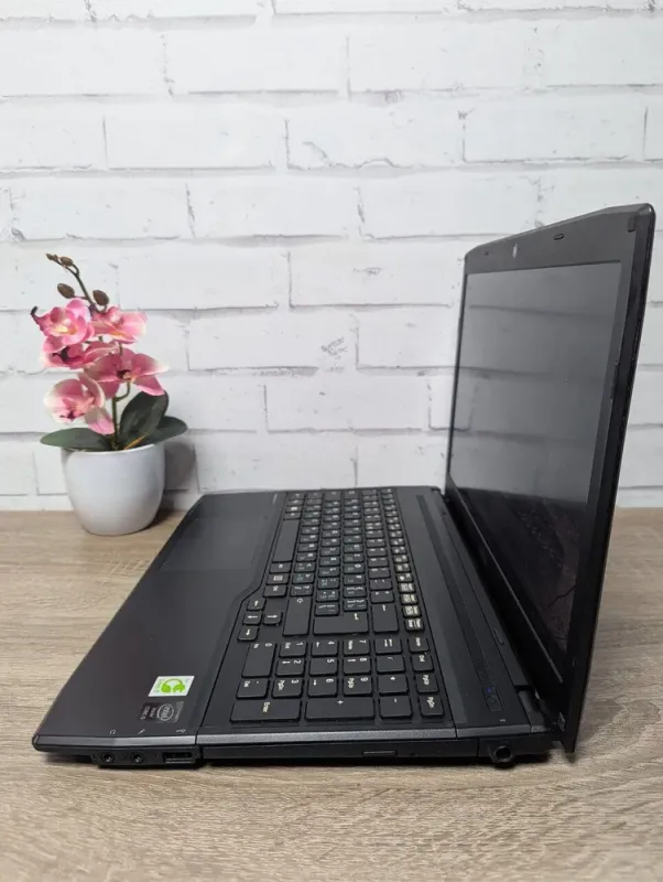 Ноутбук Б-клас Fujitsu LifeBook A544 / 15.6" (1366x768) TN / Intel Core i5-4200M (2 (4) ядра по 2.5 - 3.1 GHz) / 8 GB DDR3 / 128 GB SSD / Intel HD Graphics 4600 / WebCam / DVD-ROM б/в - зображення 6