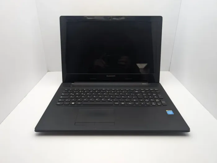 Ноутбук Lenovo G50-70 / 15.6" (1366x768) TN / Intel Core i3-4030U (2 (4) ядра по 1.9 GHz) / 6 GB DDR3 / 120 GB SSD / Intel HD Graphics 4400 / WebCam б/в - зображення 2