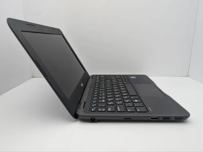 Нетбук Dell Latitude 3180 / 11.6" (1366x768) TN / Intel Pentium N4200 (4 ядра по 1.1 - 2.5 GHz) / 4 GB DDR3 / 128 GB SSD / Intel HD Graphics 505 / WebCam б/в - зображення 4