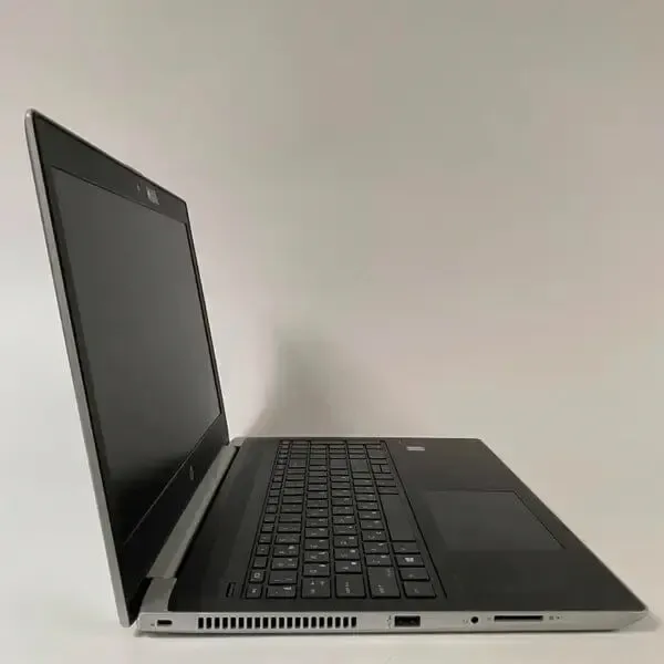 Ноутбук Б-клас HP ProBook 450 G5 / 15.6" (1366x768) TN / Intel Core i5-8250U (4 (8) ядра по 1.6 - 3.4 GHz) / 16 GB DDR4 / 512 GB SSD / Intel UHD Graphics 620 / WebCam / TouchID б/в - зображення 4
