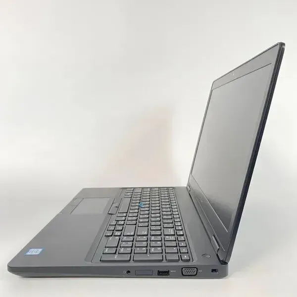 Мобільна робоча станція Dell Precision 3530 / 15.6" (1920x1080) IPS / Intel Core i5-8400H (4 ядра по 2.5 - 4.2 GHz) / 16 GB DDR4 / 512 GB SSD / nVidia Quadro P600, 4 GB GDDR5, 128-bit / WebCam / VGA б/в - зображення 5