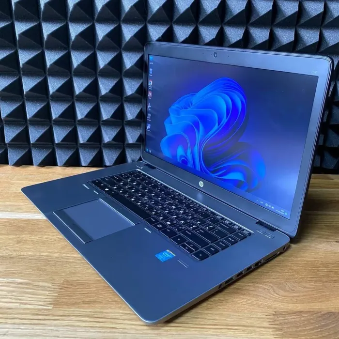 Ноутбук HP EliteBook 850 G2 / 15.6" (1920x1080) TN / Intel Core i7-5600U (2 (4) ядра по 2.6 - 3.2 GHz) / 16 GB DDR3 / 256 GB SSD / Intel HD Graphics 5500 / WebCam б/в - зображення 4