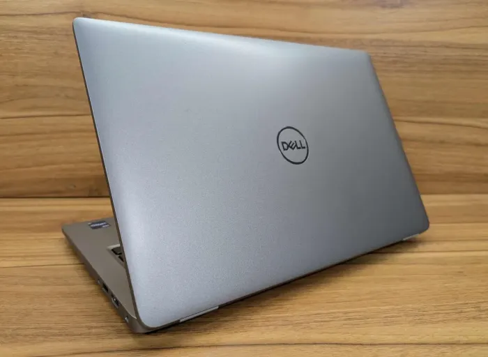 Ультрабук Dell Latitude 5440 / 14" (1920x1080) IPS / Intel Core i7-1355U (10 (12) ядер по 3.7 - 5.0 GHz) / 16 GB DDR4 / 256 GB SSD / Intel Iris Xe Graphics / WebCam / HDMI / Windows 11 б/в - зображення 7