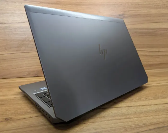 Мобільна робоча станція HP zBook 15 G5 / 15.6" (1920x1080) IPS / Intel Core i5-8400H (4 (8) ядра по 2.5 - 4.2 GHz) / 16 GB DDR4 / 512 GB SSD / nVidia Quadro P1000, 4 GB GDDR5, 128-bit / WebCam / TouchID / Windows 10 б/в - зображення 7