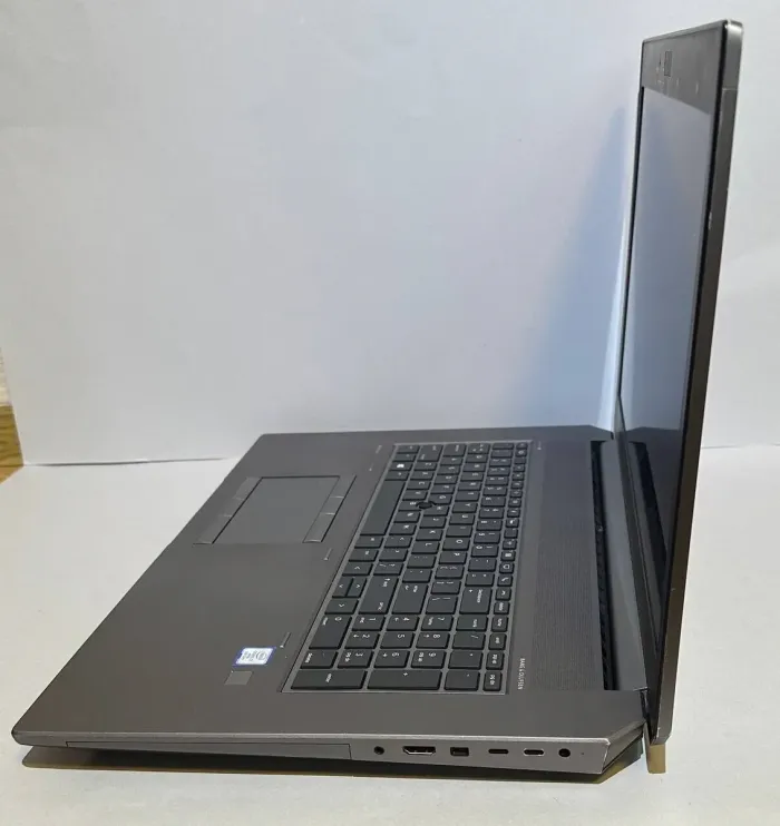 Мобільна робоча станція HP zBook 17 G5 / 17,3" (1920x1080) IPS / Intel Core i7-8850H (6 (12) ядра по 2,6 - 4,3 ГГц) / 16 ГБ DDR4 / 256 ГБ SSD + 1000 ГБ HDD / nVidia Quadro P2000, 4 ГБ GDDR5, 128-bit / NoWebCam б/в - изображение 7