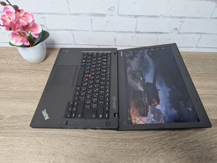 Ноутбук Б-клас Lenovo ThinkPad T440 / 14" (1600x900) TN / Intel Core i5-4210U (2 (4) ядра по 1.7 - 2.7 GHz) / 8 GB DDR3 / 128 GB SSD / Intel HD Graphics 4400 / WebCam б/в - зображення 5